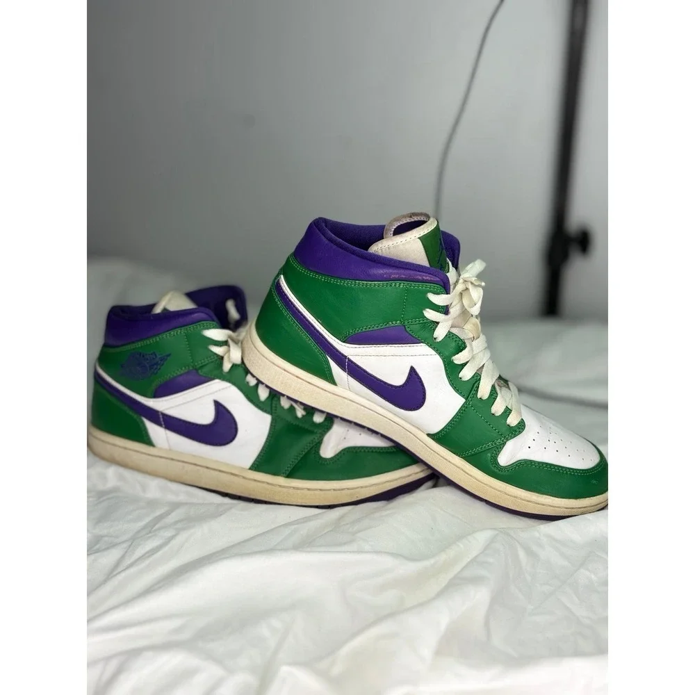 Jordan Air Jordan 1 Mid Hulk size 9.5